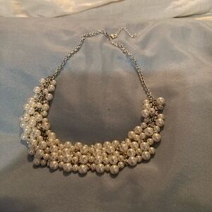 Elegant Silver Pearl Necklace/costume jewelry